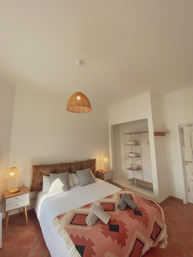 The Lighthouse Hostel Arrifana アルジェズール エクステリア 写真